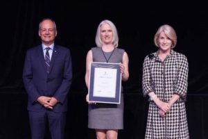 Arbor Awards 2018 recipient Virginia Priscus with U of T President and U of T Chancellor